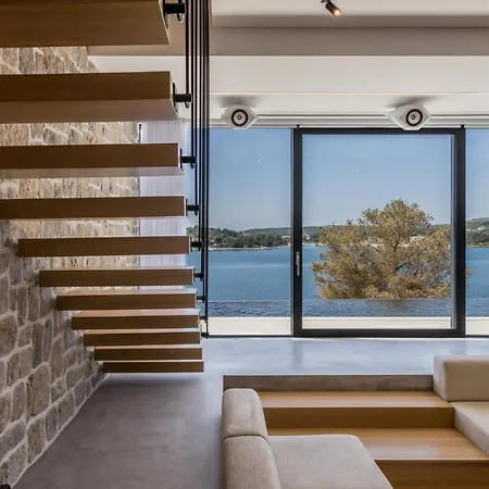 Luxury Diamond One With Pool * Rogoznica (Sibenik-Knin)