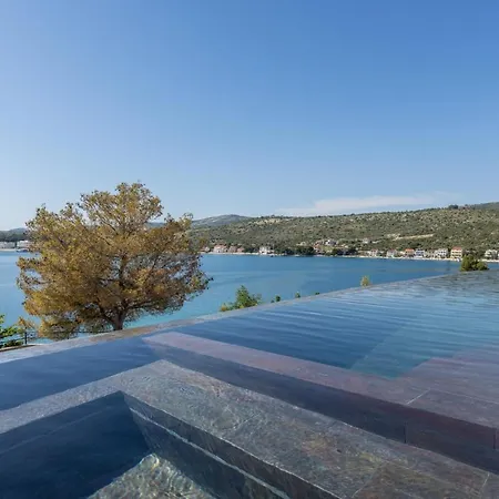 Luxury Diamond One With Pool Villa *