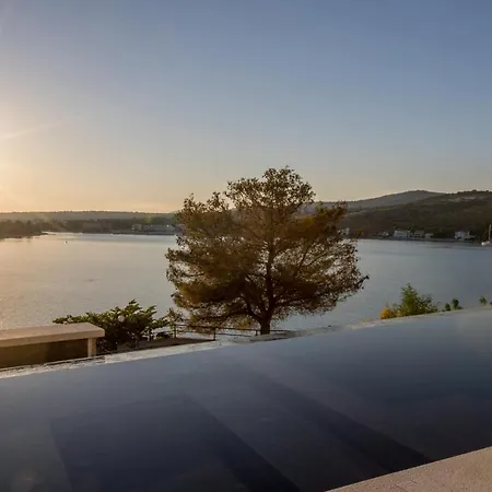 Luxury Diamond One With Pool Rogoznica (Sibenik-Knin)